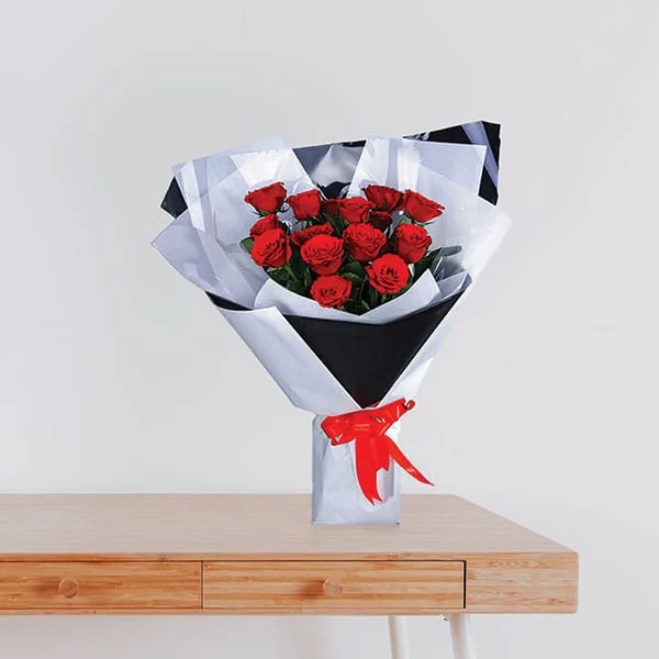 23 red roses