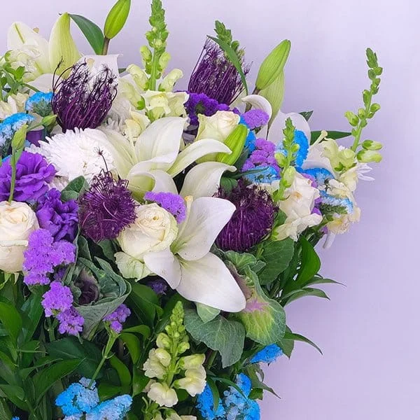6 buy sculpted bouquet